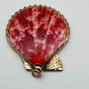 Vintage Scallop Shell Pendant Gold Tone Natural Nautical Charm Beach Seashell